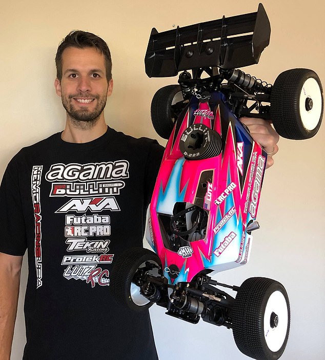 Silly Season – Ryan Lutz – The No Name RC Podcast